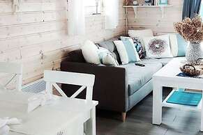Blue Lagoon - Vacation Home in Nowe Warpno