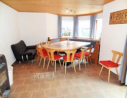 Large Holiday Home With Garden and Balcony in Otztal