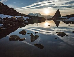 Large Holiday Home With Garden and Balcony in Otztal