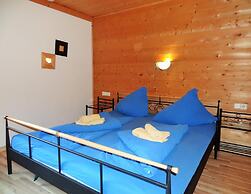 Large Holiday Home With Garden and Balcony in Otztal