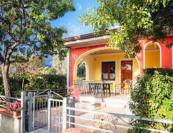 Apartment in Ascea With Garden