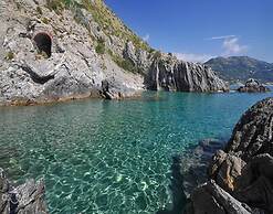 Apartment in Ascea With Garden