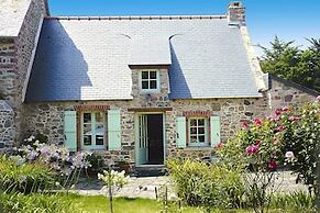 Holiday Home in a Quiet Location Near the Coast