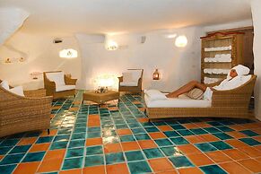 Studio With Shared Pool and Close to the Beach in Golfo Aranci