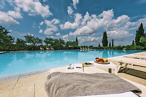 Apartment in Santo Pietro Belvedere With Pool-formerly TUI Ferienhaus