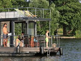 Houseboat on the Dahme