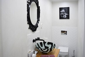 Holiday Home With Private Pool and hot tub