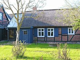 Angenehmes Ferienhaus mit Garten