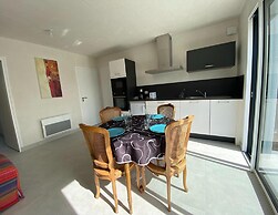 Charming Independent Apartment in Belz