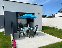 Charming Independent Apartment in Belz