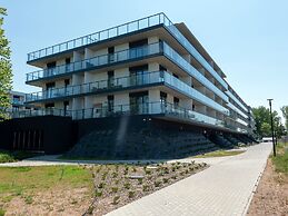 Apartment With Swimming Pool and Sauna, Dziwnow