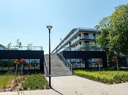 Apartment With Swimming Pool and Sauna, Dziwnow
