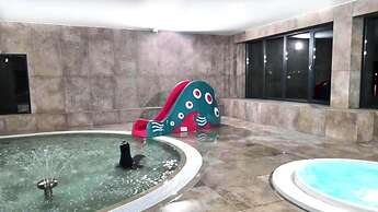 Apartment With Swimming Pool and Sauna, Dziwnow