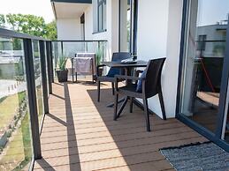 Apartment With Swimming Pool and Sauna, Dziwnow