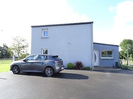 Modern House not far From Mont Saint-michel