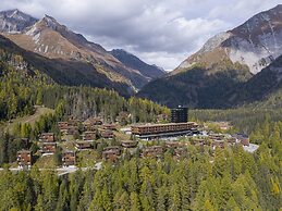 Chalet Resort in Kals