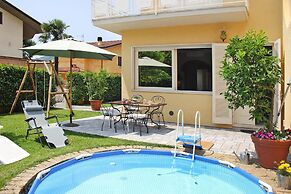 Villa in Camaiore Near Sandy Beaches