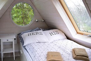 Holiday Home With hot tub and Sauna Directly at the Lake-ex TUI
