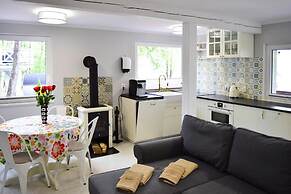 Holiday Home With hot tub and Sauna Directly at the Lake-ex TUI