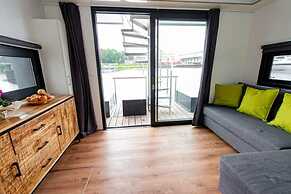 Houseboat on the Dahme