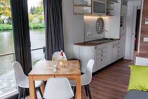Houseboat on the Dahme