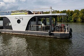 Houseboat on the Dahme