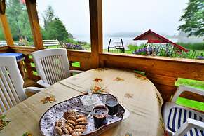 Holiday Home by the Lake, Ostrowiec Slawienski