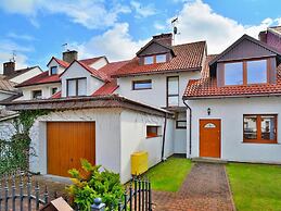 Comfortable Holiday Villa, Private Garden