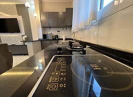 LivLuxe Apartments 7