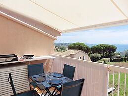 Pleasant Studio With sea View, Sainte-maxime