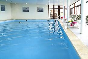 Le Domaine Val: House for 6 Guests