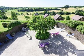Le Domaine Val Cottage for 6 Person