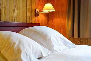 Le Domaine Val Cottage for 6 Person