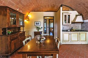 Apartment Santo Pietro Belvedere-trilo in Tuscany