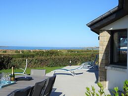 Magnificent Villa by the sea