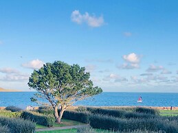 Magnificent Villa by the sea
