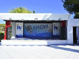 Apartment in Baia Domzia Near the sea