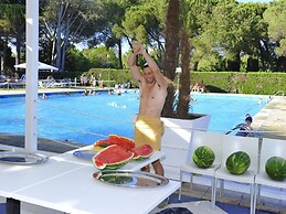 Apartment in Baia Domzia Near the sea