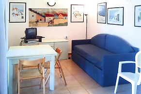 Apartment in Porto Pollo With Garden