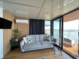 Comfortable House on the Water for 2 People.-formerly TUI Ferienhaus