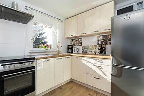 Holiday Home in Domyslow Near Kolczewo