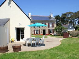 Holiday Home in Lampaul Plouarzel