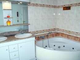 Holiday Home in Lampaul Plouarzel