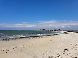In top Location With Beautiful sea View