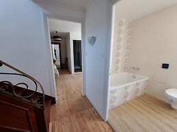 In top Location With Beautiful sea View