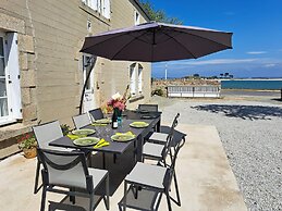 In top Location With Beautiful sea View