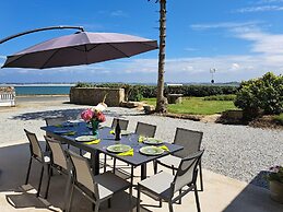 In top Location With Beautiful sea View