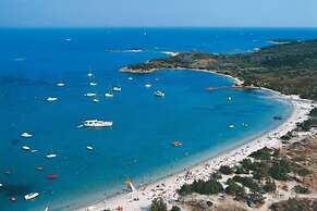 Residence Marina di Pinarello With Four Rooms