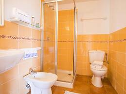 Residence Marina di Pinarello With Four Rooms