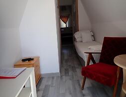 Bungalow in Kolczewo With Parking Space